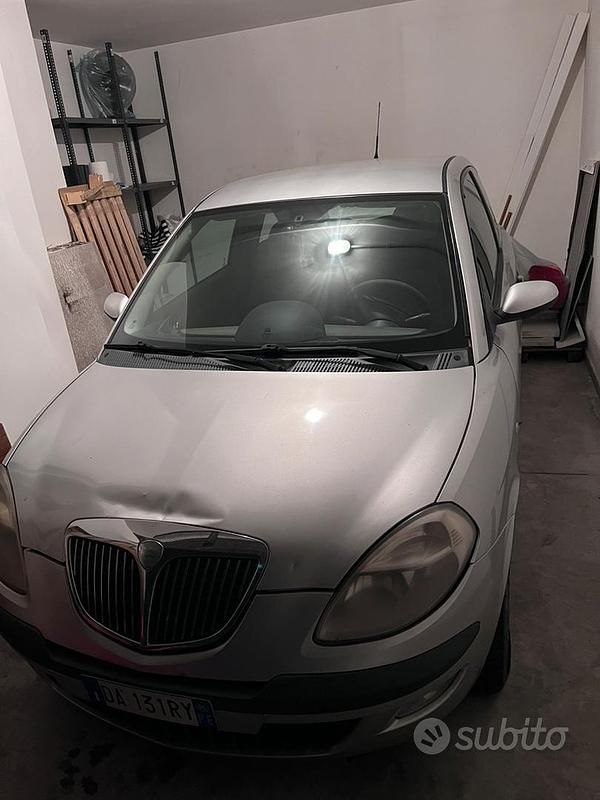 Usata Lancia Ypsilon 2003 Grigio Utilitaria