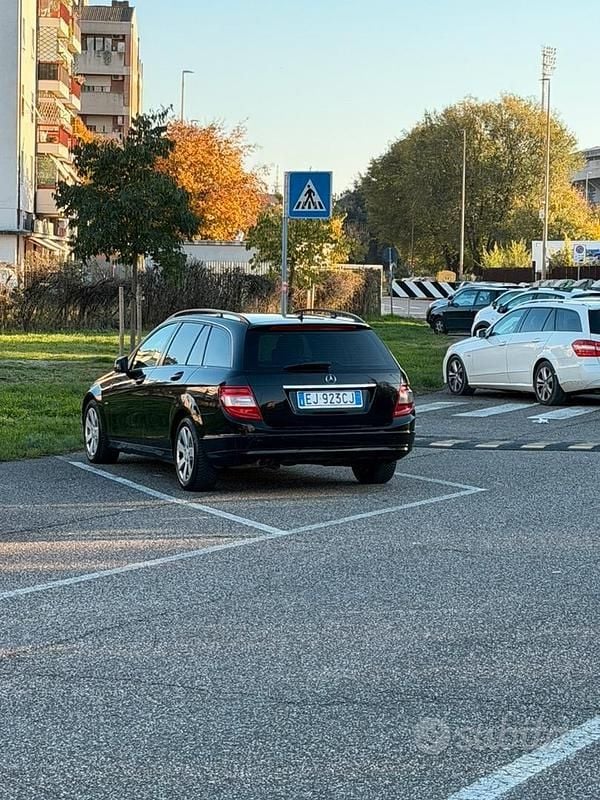 Usata Mercedes C200 2011 Nero Station wagon