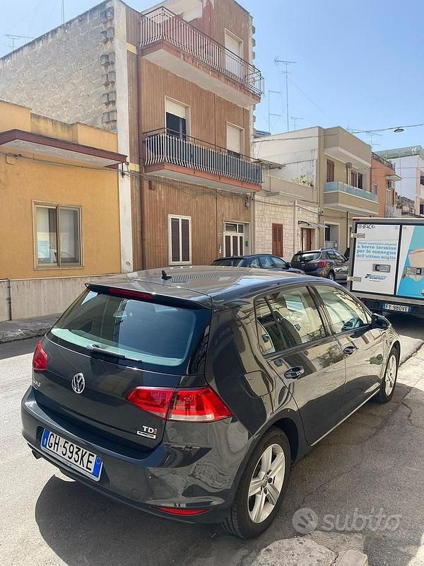 Usata VW Golf VII 110 CV (80 kW) 2017 Utilitaria