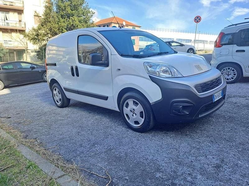 Usata Fiat Fiorino 95 CV (69 kW) 2023 Bianco gelato Monovolume
