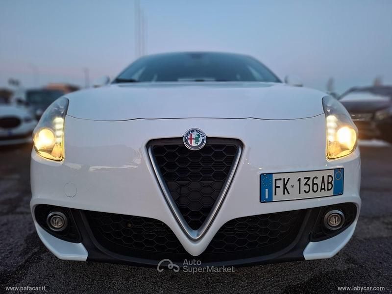 Usata Alfa Romeo Giulietta Super 120 CV (88 kW) 2017 Bianco Berlina