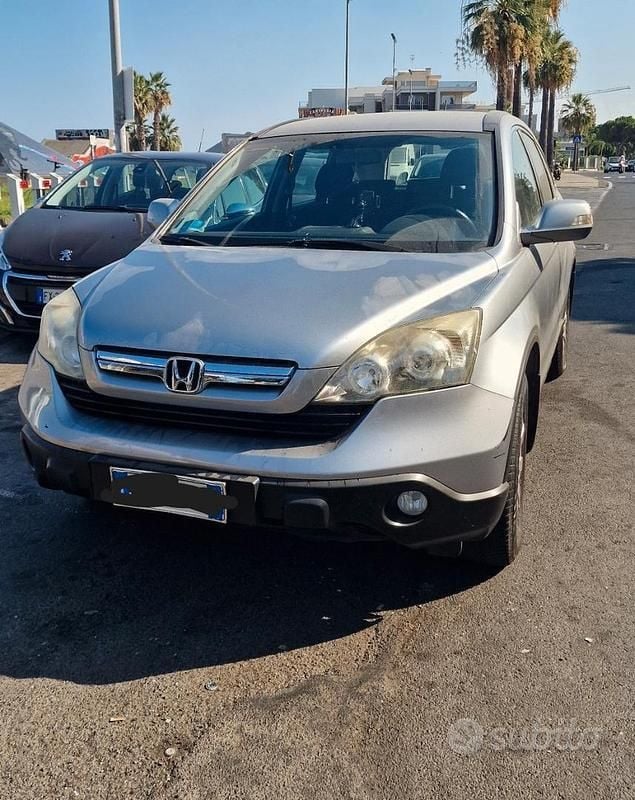 Grigio Usata 2007 Honda CR-V SUV | 4000 € (Buon prezzo) - Immagine 1/4