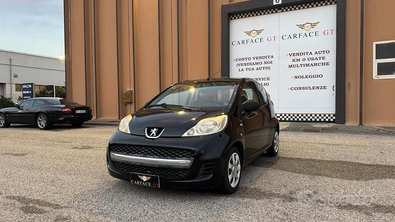 Usata Peugeot 107 68 CV (50 kW) 2010 Nero Utilitaria