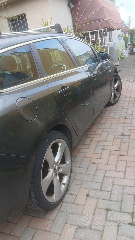 Usata Opel Astra 160 CV (117 kW) 2010 Grigio Station wagon