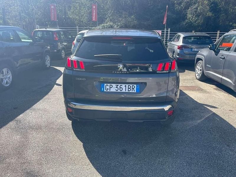 Usata Peugeot 3008 Allure 131 CV (96 kW) 2023 Grigio SUV
