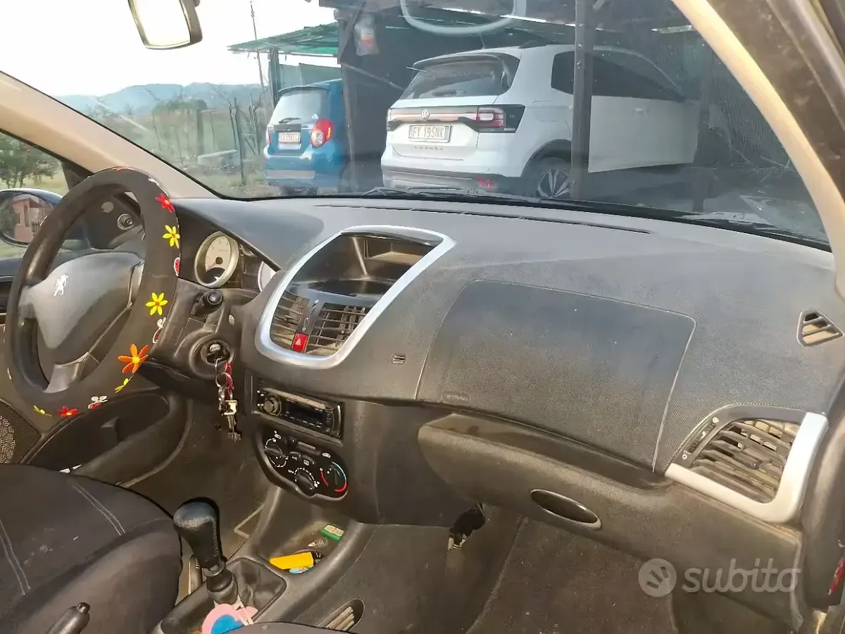 Usata Peugeot 206 60 CV (44 kW) 2009 Nero Berlina