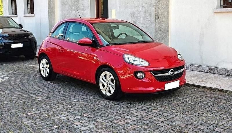 Usata Opel Adam Jam 87 CV (63 kW) 2014 Rosso Utilitaria