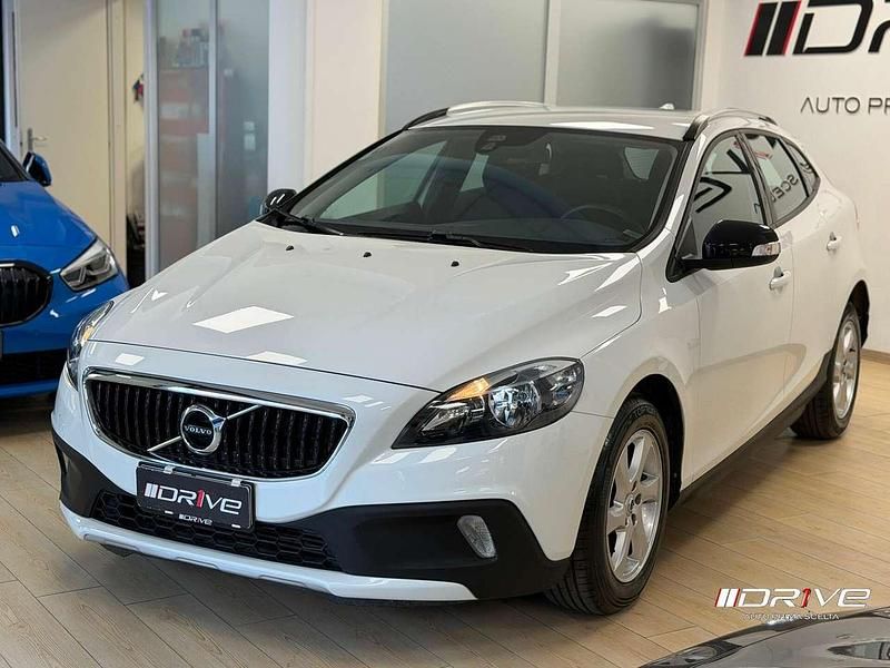 Usata Volvo V40 CC Kinetic 120 CV (88 kW) 2017 Other Station wagon