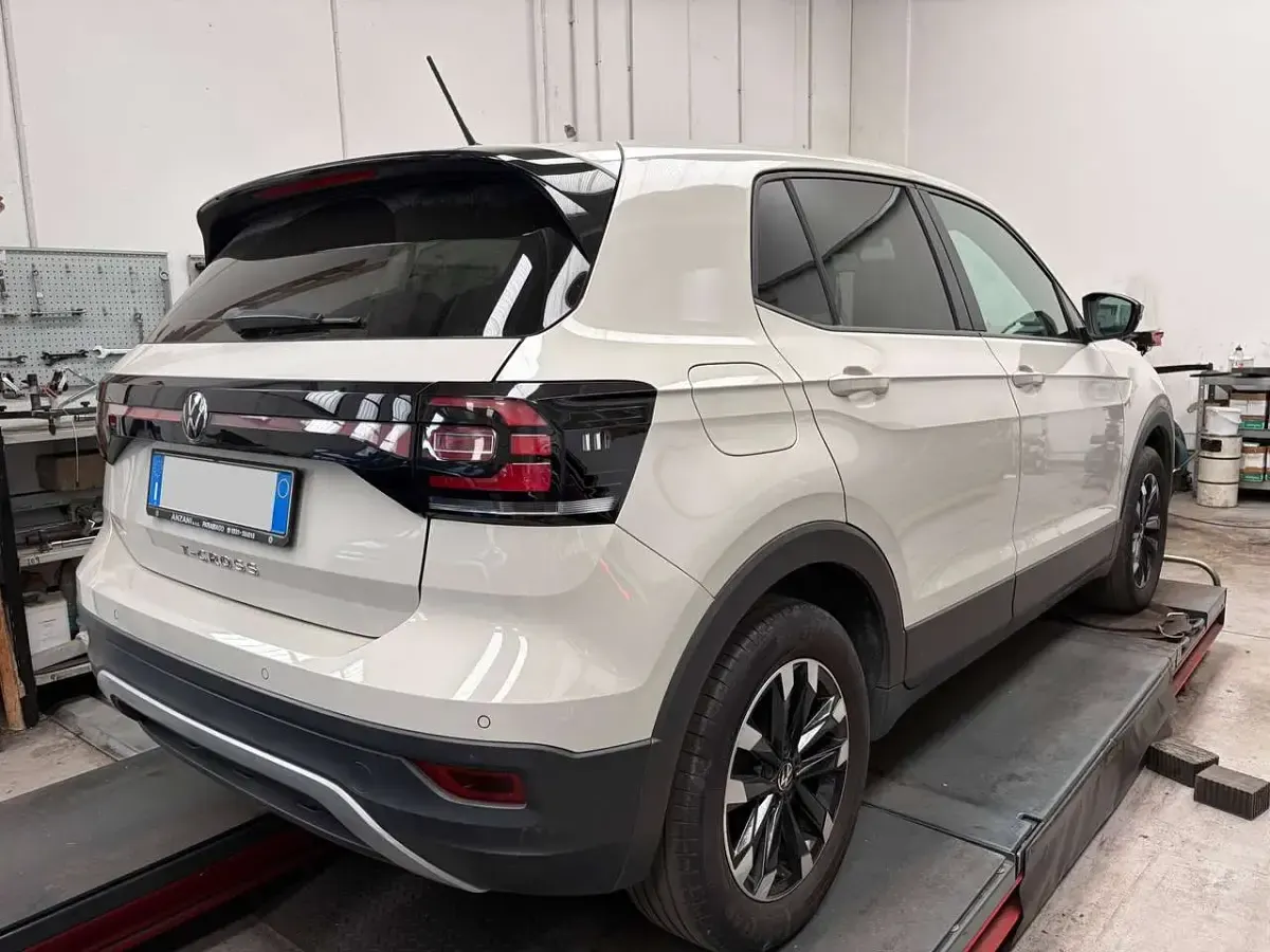 Usata VW T-Cross 95 CV (69 kW) 2021 Ascot grey SUV