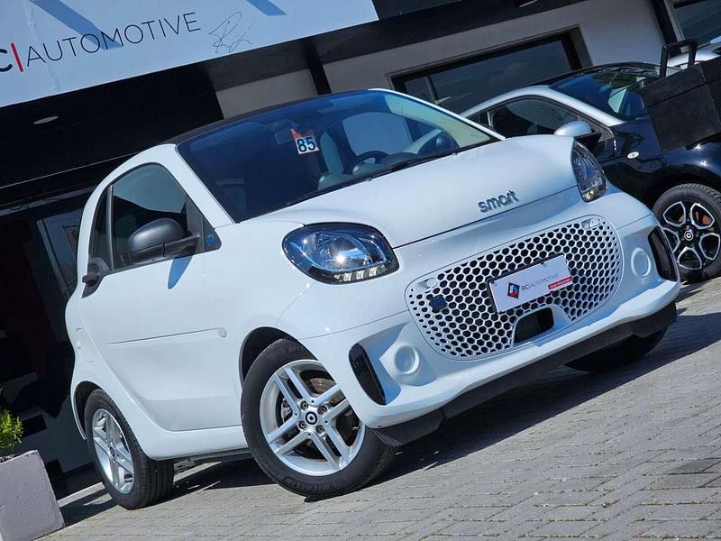 Usata Smart ForTwo Coupé Pure 41 kW (56 CV) 2023 Bianco Utilitaria