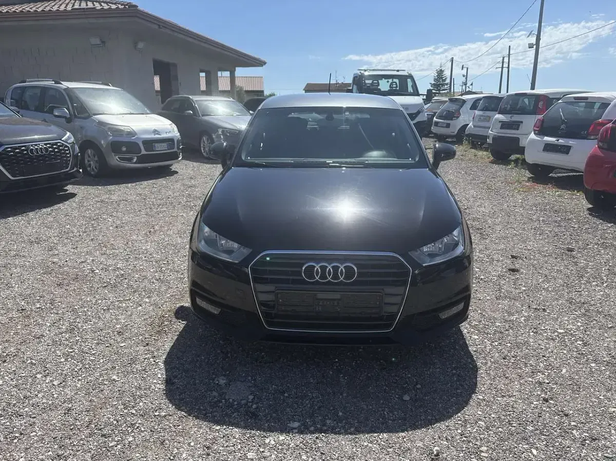 Begagnad Audi A1 Sportback Ambition 105 HK (77 kW) 2015 Svart Halvkombi