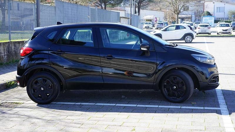 Usata Renault Captur Life 90 CV (66 kW) 2016 Nero SUV