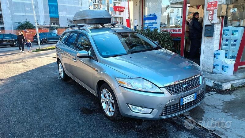 Usata Ford Mondeo Titanium 140 CV (102 kW) 2010 Grigio Station wagon