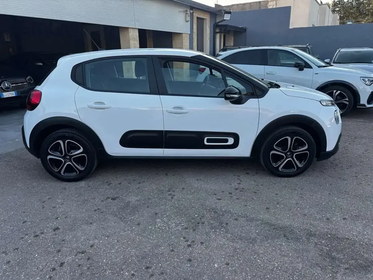 Usata Citroën C3 Feel 102 CV (75 kW) 2021 Bianco Utilitaria