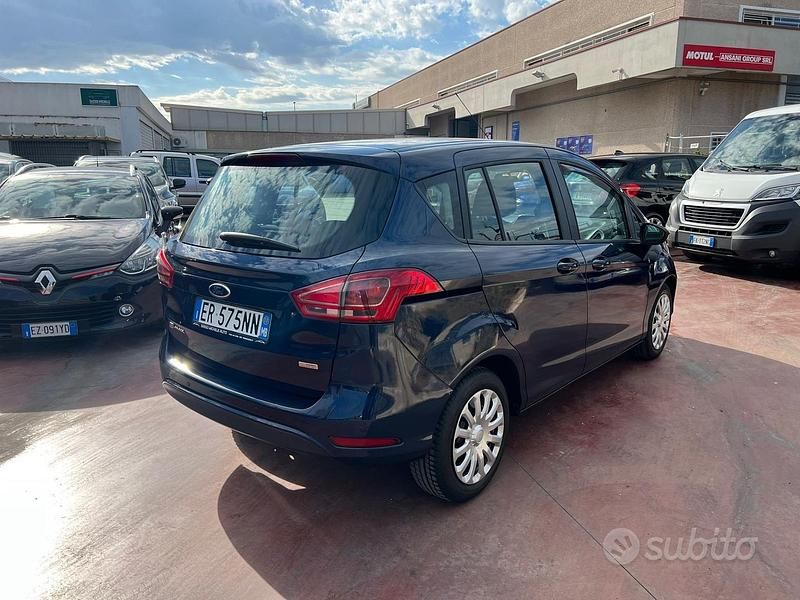 Usata Ford B-MAX Titanium 75 CV (55 kW) 2013 Blu Monovolume