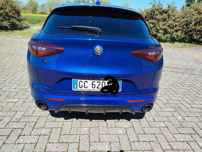 Usata Alfa Romeo Stelvio Executive 190 CV (139 kW) 2020 Blu SUV