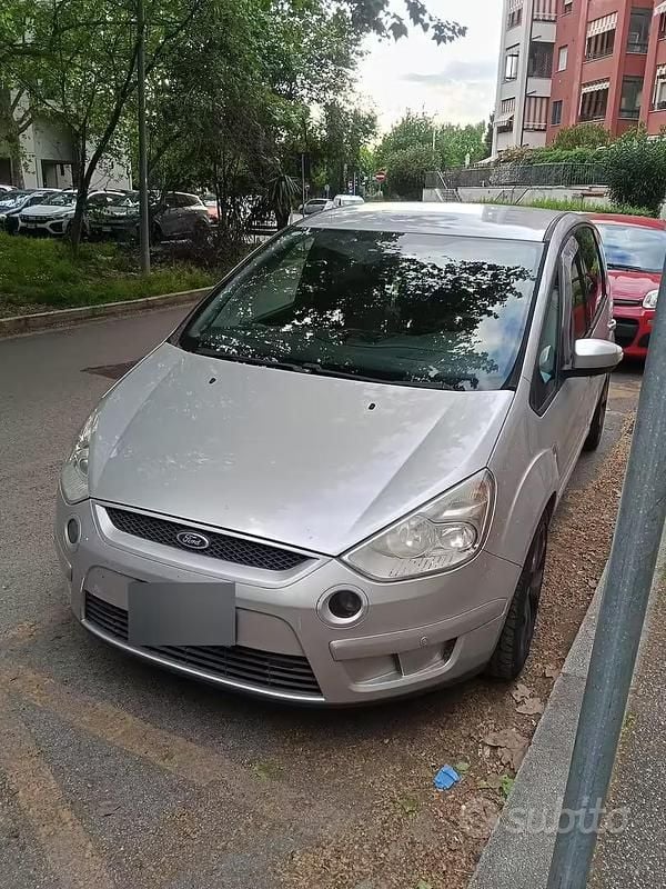 Usata Ford S-MAX 140 CV (102 kW) 2007 Grigio Monovolume