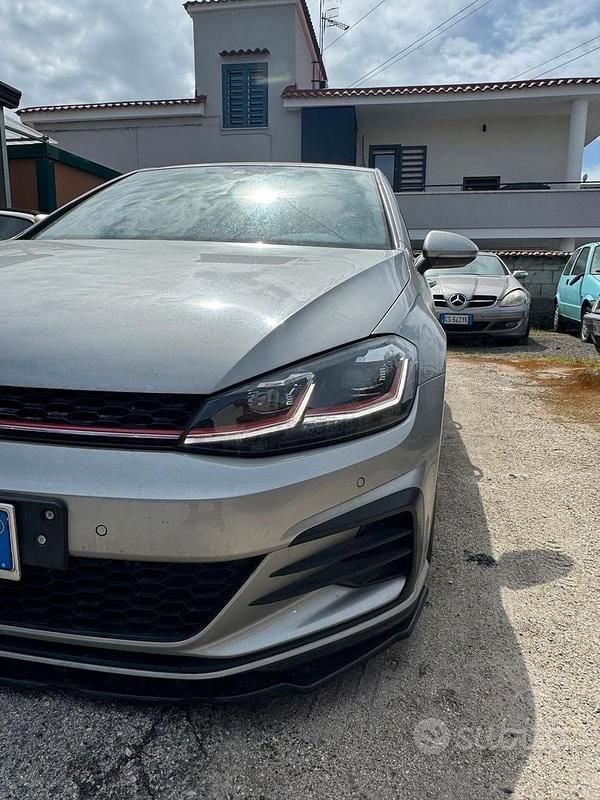 Usata VW Golf VII GTI 245 CV (180 kW) 2019 Grigio Berlina