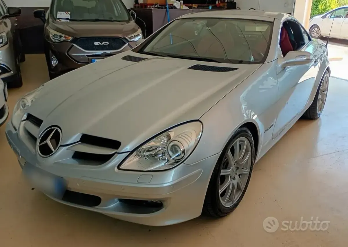Usata Mercedes SLK200 163 CV (119 kW) 2006 Grigio Cabrio
