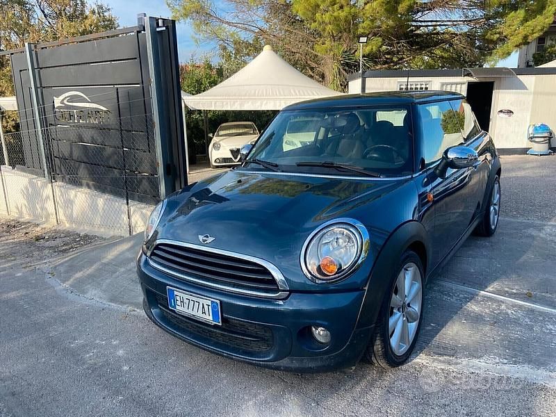 Begagnad Mini One D 90 HK (66 kW) 2011 Blå Halvkombi