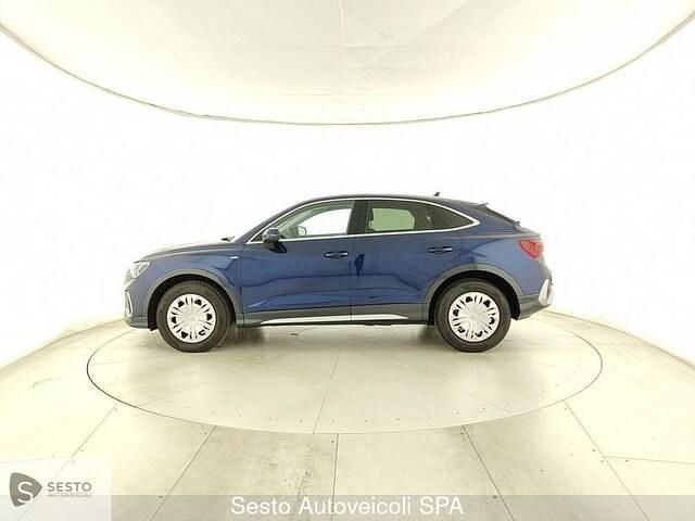 Usata Audi Q3 Sportback S-Line 150 CV (110 kW) 2024 Blu SUV