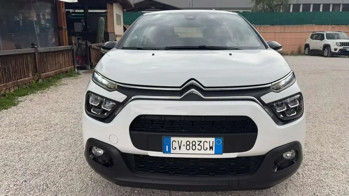 Usata Citroën C3 102 CV (75 kW) 2024 Bianco Utilitaria