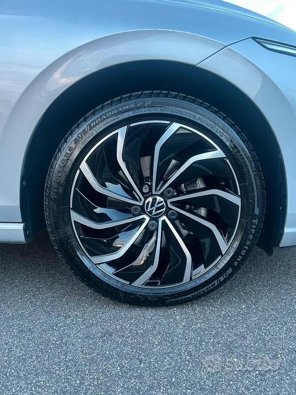 Usata VW Golf VIII Life 115 CV (84 kW) 2022 Grigio Berlina