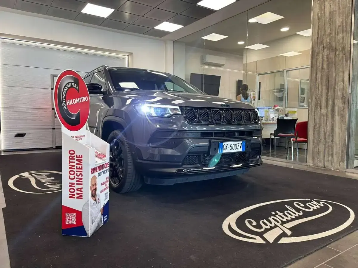 Usata Jeep Compass Night Eagle 131 CV (96 kW) 2022 Grigio SUV