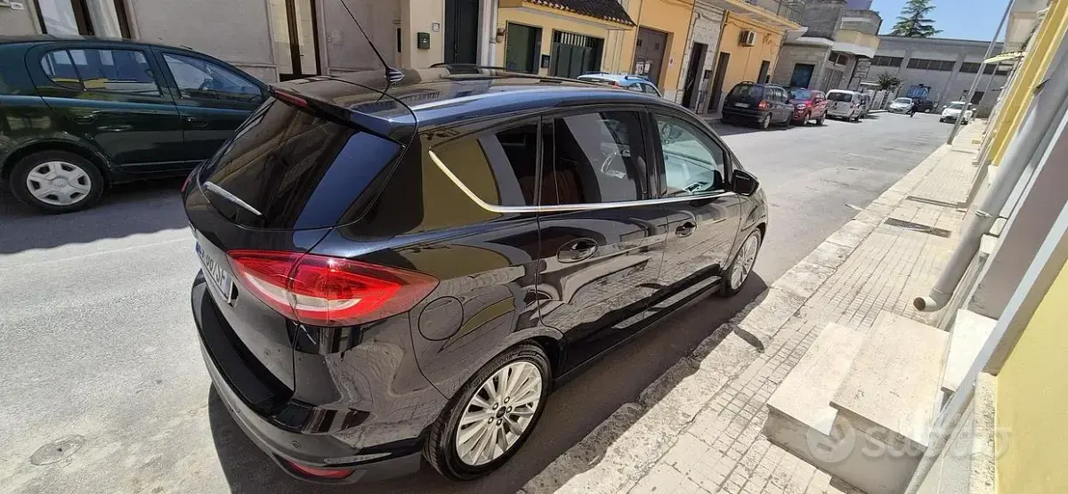 Usata Ford C-MAX 120 CV (88 kW) 2015 Nero Monovolume