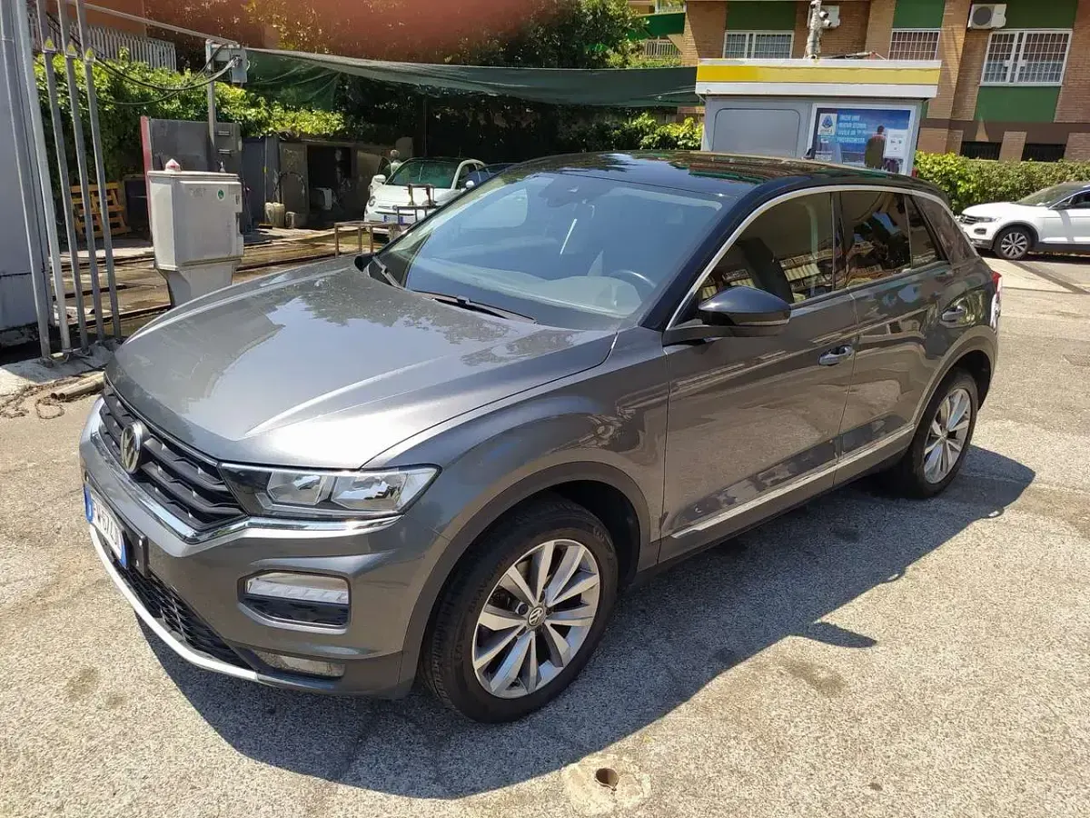 Usata VW T-Roc Advance 116 CV (85 kW) 2019 Grigio SUV