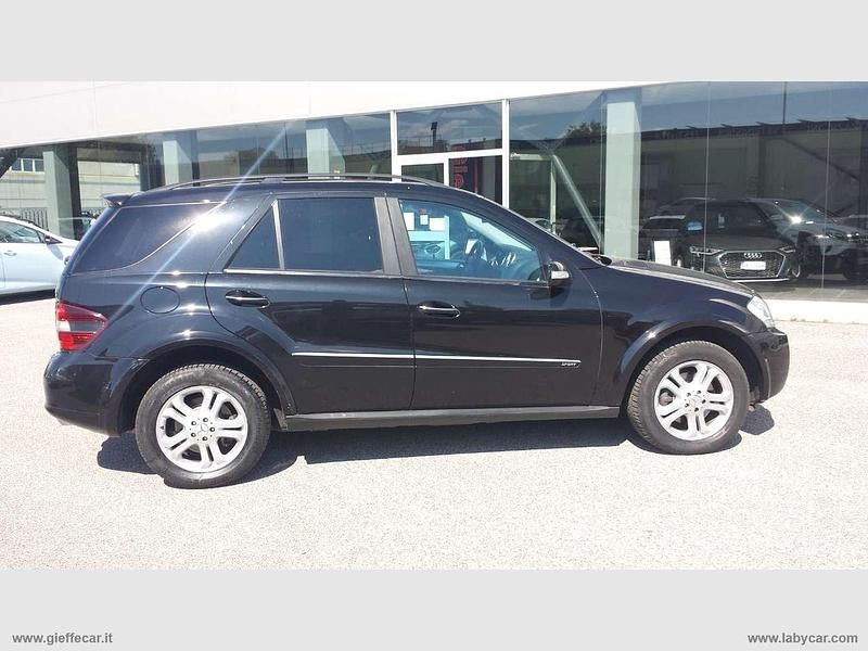 Usata Mercedes ML230 224 CV (164 kW) 2008 Nero SUV