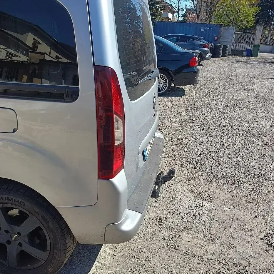 Usata Citroën Berlingo 120 CV (88 kW) 2012 Grigio Monovolume