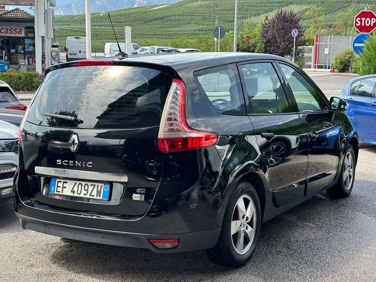 Usata Renault Scénic III Dynamique 110 CV (80 kW) 2010 Nero Monovolume