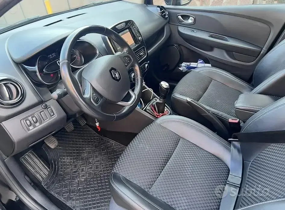 Usata Renault Clio IV 90 CV (66 kW) 2019 Nero Berlina
