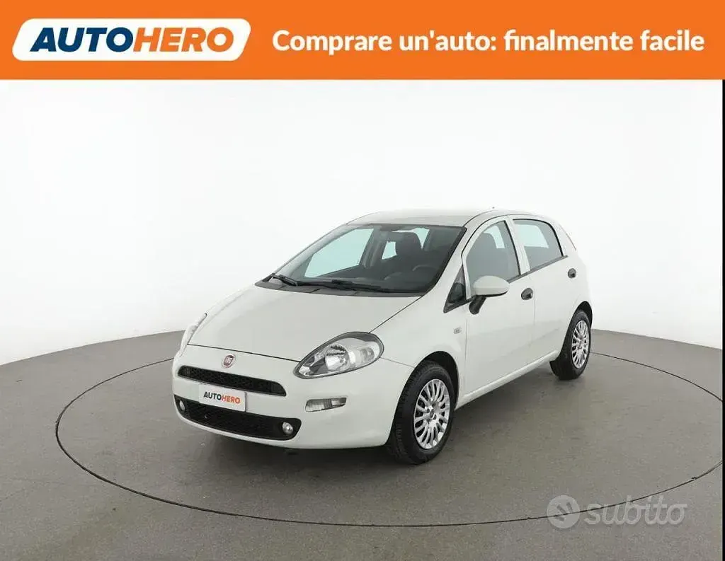 Usata Fiat Punto Street 75 CV (55 kW) 2015 Utilitaria