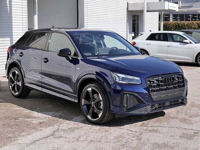 Nuova Audi Q2 Ambiente 150 CV (110 kW) 2026 Blu/azzurro SUV