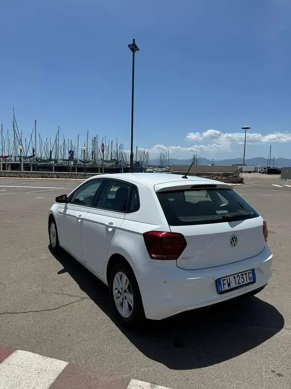Usata VW Polo Comfortline 65 CV (47 kW) 2019 Bianco Utilitaria