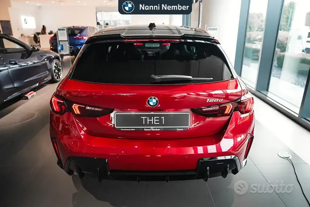 Nuova BMW 120 M Sport 150 CV (110 kW) 2025 Rosso Utilitaria