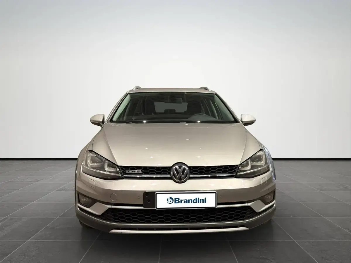 Usata VW Golf Alltrack Executive 184 CV (135 kW) 2015 Bianco Station wagon
