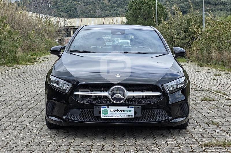 Usata Mercedes A180 116 CV (85 kW) 2022 Nero Berlina