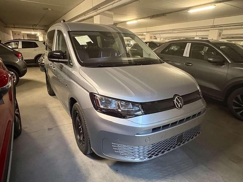 Nuova VW Caddy 122 CV (89 kW) 2026 Oyster silver metallizzato Monovolume