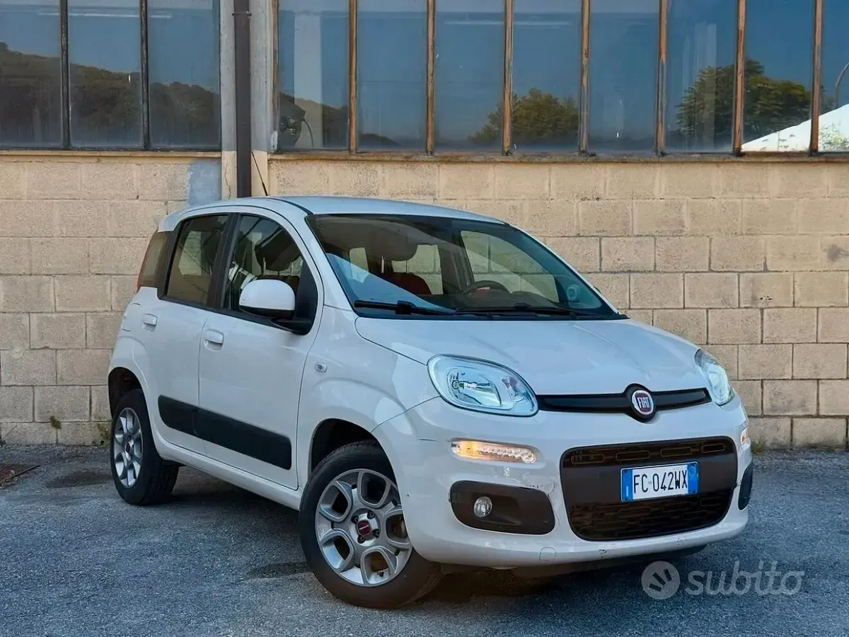 Usata Fiat Panda Lounge 80 CV (58 kW) 2016 Bianco Utilitaria