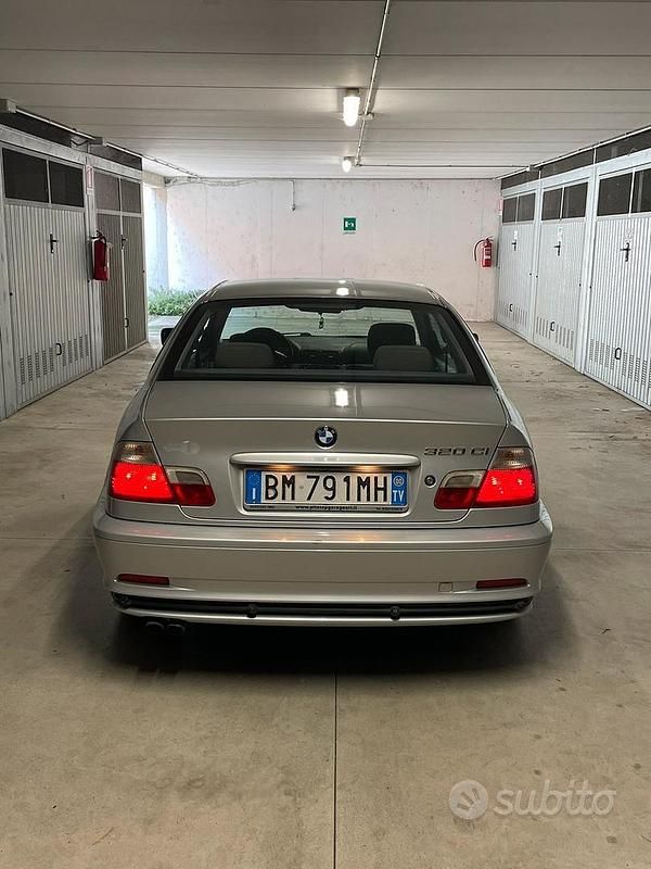 Usata BMW 320 2000 Grigio Coupé