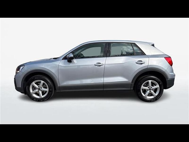Usado Audi Q2 Business 2021 Gris SUV