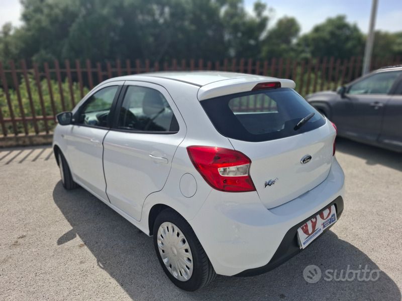 Usata Ford Ka Plus 70 CV (51 kW) 2017 Bianco Utilitaria