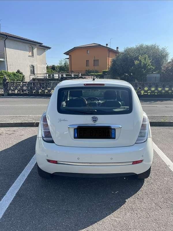 Usata Lancia Ypsilon Platinum 69 CV (50 kW) 2011 Utilitaria