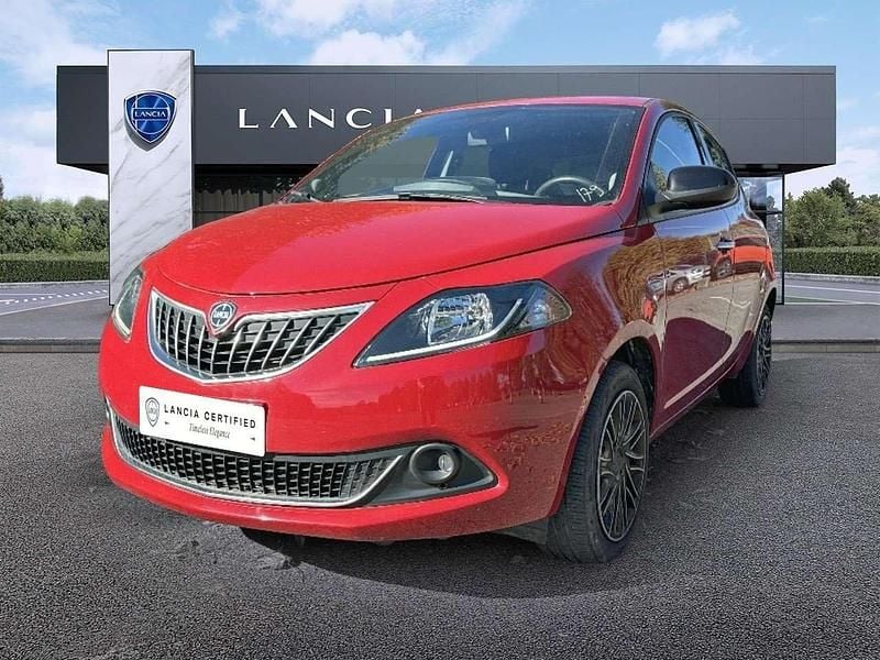Rosso Usata 2022 Lancia Ypsilon Gold Due volumi | 10.900 € (Ottimo prezzo) - Immagine 1/4