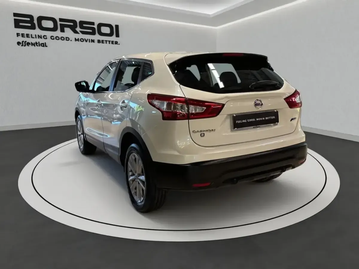 Usata Nissan Qashqai Acenta 110 CV (80 kW) 2014 Bianco SUV
