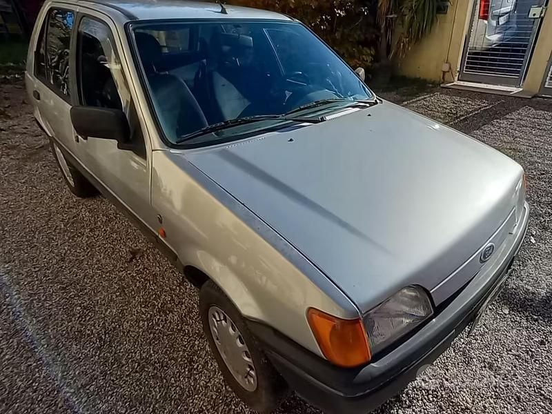 Usata Ford Fiesta 53 CV (38 kW) 1990 Utilitaria