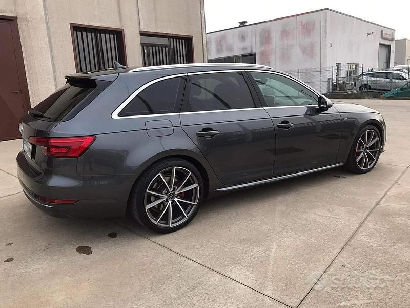 Usata Audi A4 Business Plus 190 CV (139 kW) 2015 Grigio Station wagon